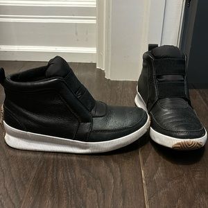 Used a few times Sorel high top sneaker boots.